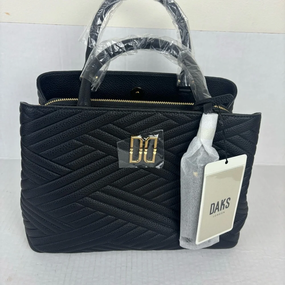 Cute Quilted Woven Design handbag-Basiic Black Color/Everyday Bag-NWT